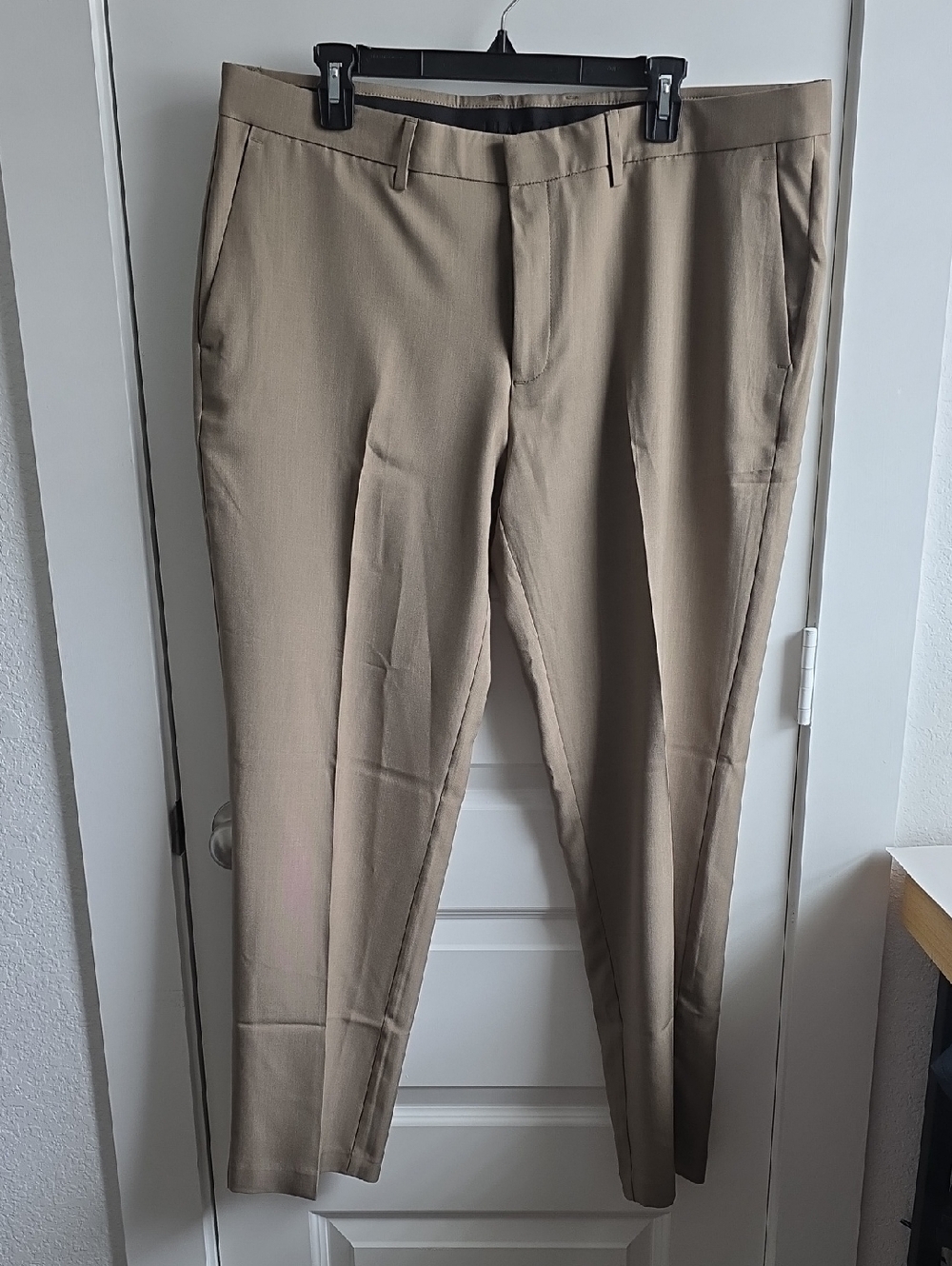 Haggar Super Flex Waistband Slim Dress Pants in Tan 38 X 30 G058